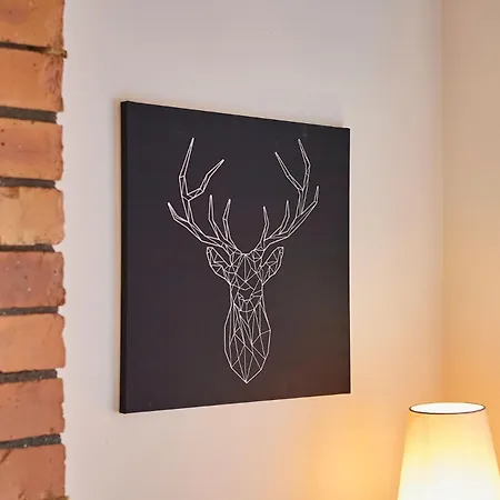 Stylish Coastal 3-bed Retreat In 펜션 *