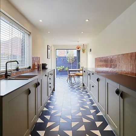 펜션 Stylish Coastal 3-bed Retreat In