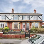 Stylish Coastal 3-bed Retreat In Saltburn-by-the-Sea